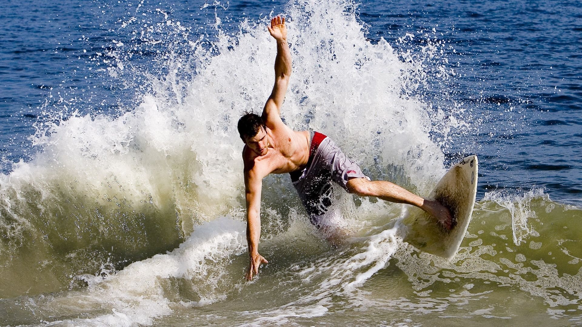 从岌岌可危到柳暗花明，海牛保级只剩最后一步，海牛濒危等级